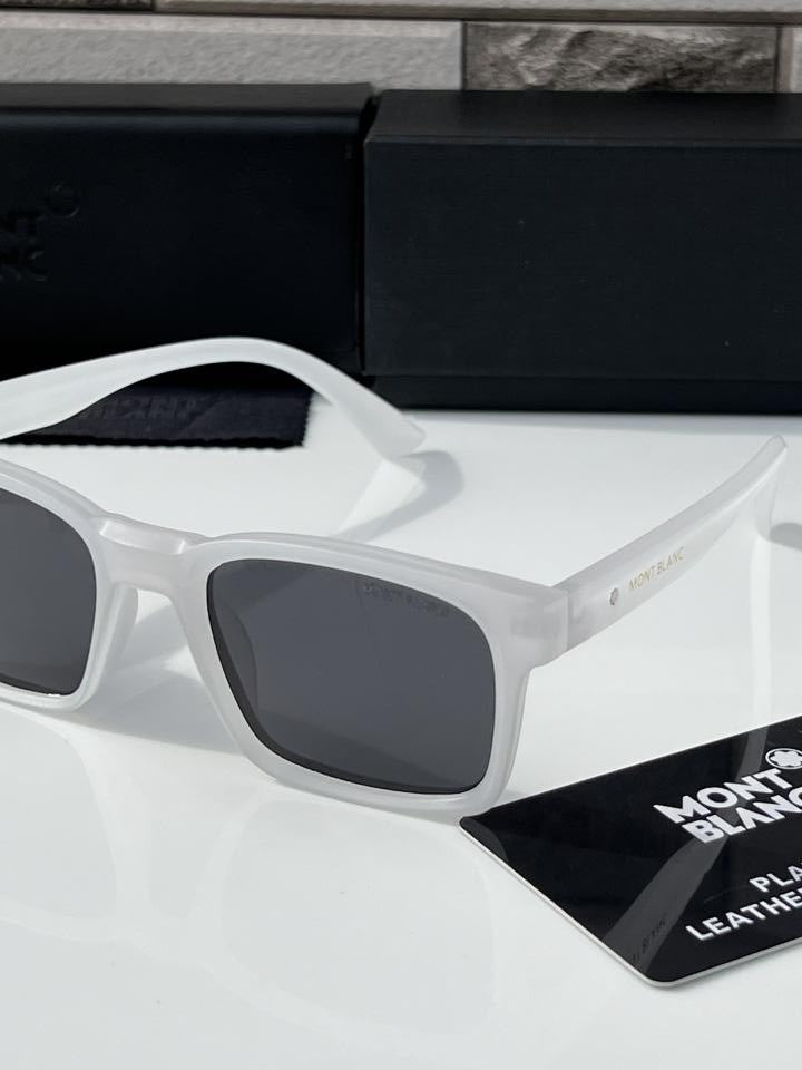 Mon_t Bla_nc Y10 White Black