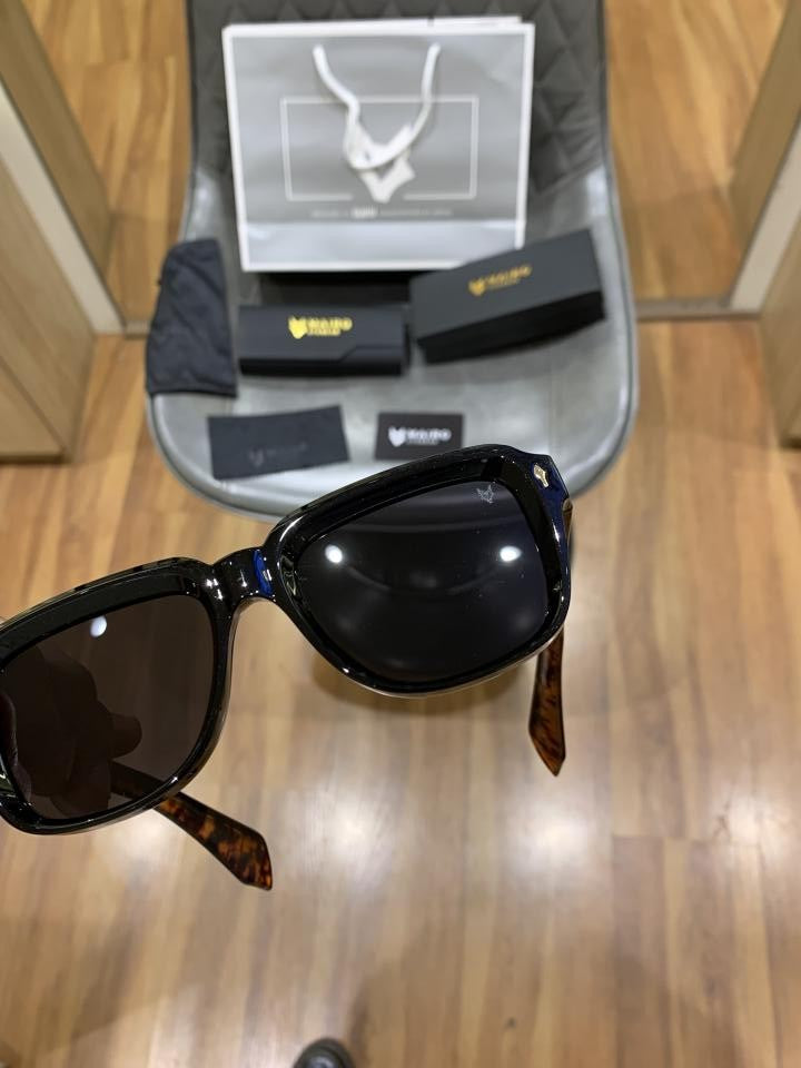 Mai_ro 77 Black Tiger