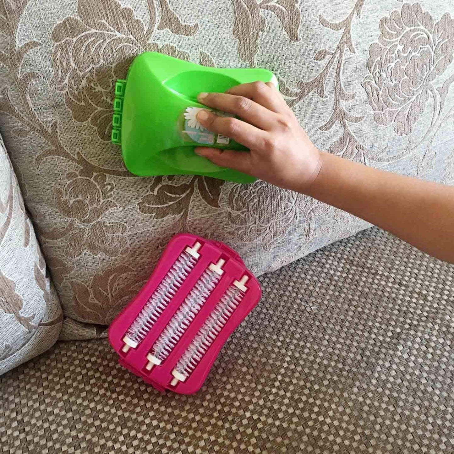 Plastic Handheld Carpet Roller Brush with Dust & Crumb Collector | Reusable Wet & Dry Cleaning Brush (Multicolor)