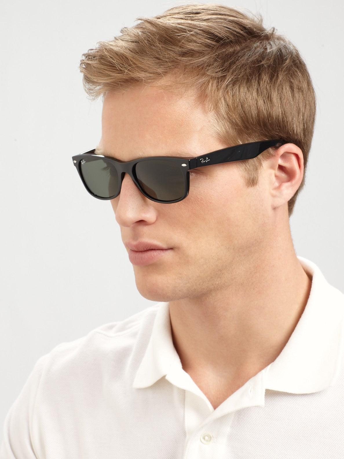 RAY-BAN Green ( 2140 ) New 26-mm Men's Sunglasses.